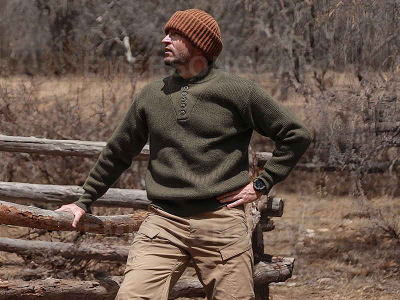 Emersongear Retro Style Warm Work High-Neck Sweater "Snow Fox"